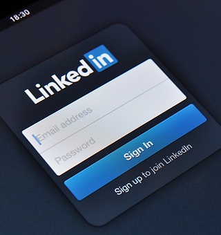 Las diez palabras que debe evitar en su hoja de vida en LinkedIn