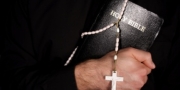 Los obispos diseñan un currículo de Religión que supedita la