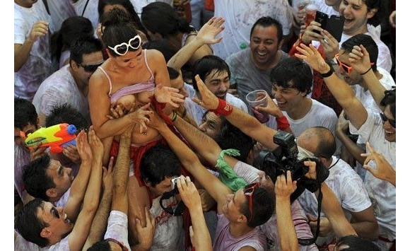 VIDEO GRATIS MUJER PILLADA video gratis mujer pillada: