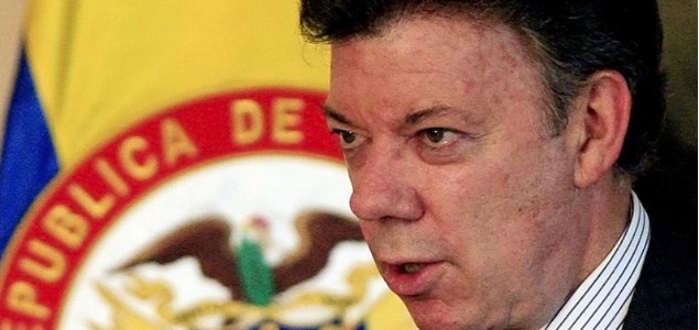 Juan Manuel Santos pide a EEUU que se replanteé el embargo a Cuba - 200x125