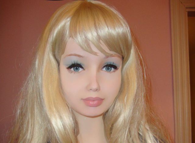 lolita-richi.jpg -