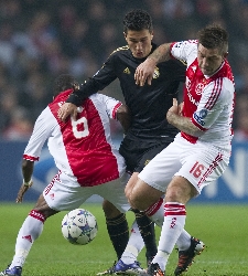 Gana Real Madrid 3-0 al Ajax Gana Real Madrid 3-0 al Ajax