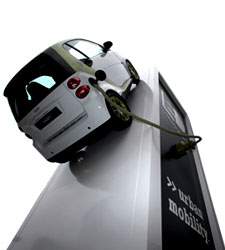 Mapfre presenta una póliza para coches <b>híbridos y eléctricos</b> que ahorra un 42% - 225x250