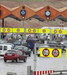 Fomento estudiar probar el copago en autovías en Madrid bajo la fórmula de peaje sin barreras
