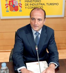 Sebastián: "en ningún caso se van a cerrar" As Pontes y Meirama