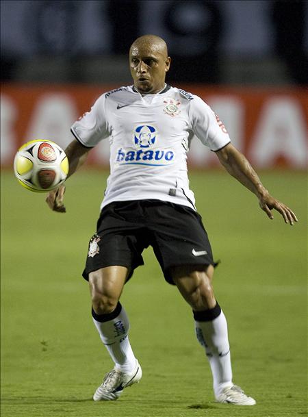 Resultado de imagen para roberto carlos corinthians